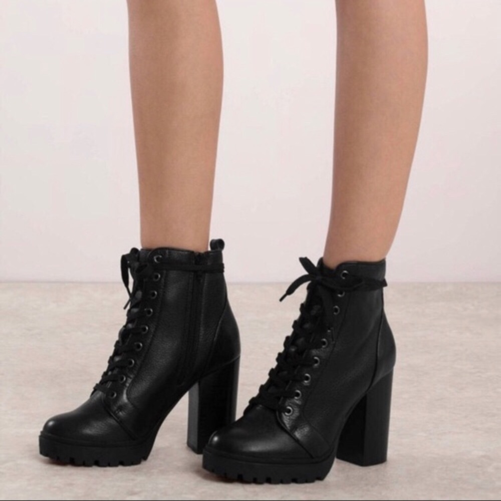 Leather Steve Madden boots